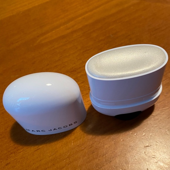 Marc Jacobs Glow Stick - Picture 6 of 16